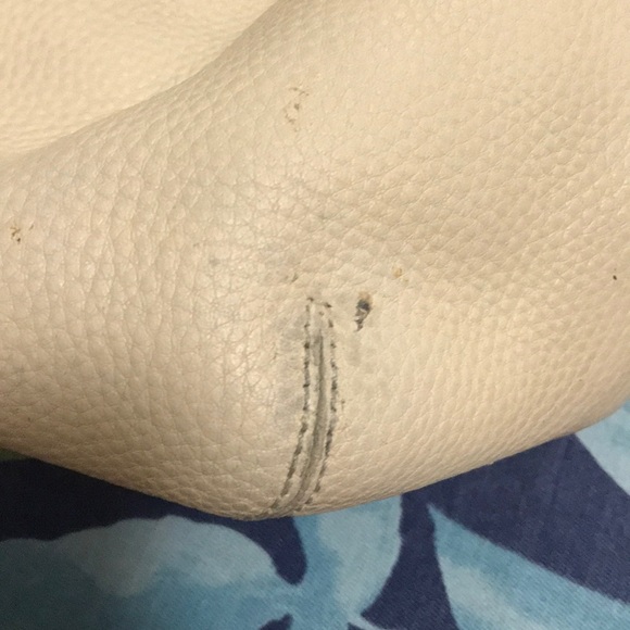 Coach purse - Picture 4 of 7